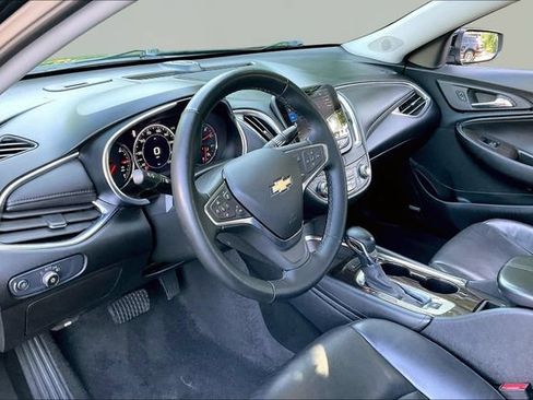 Used 2024 Chevrolet Malibu LT FWD image 12
