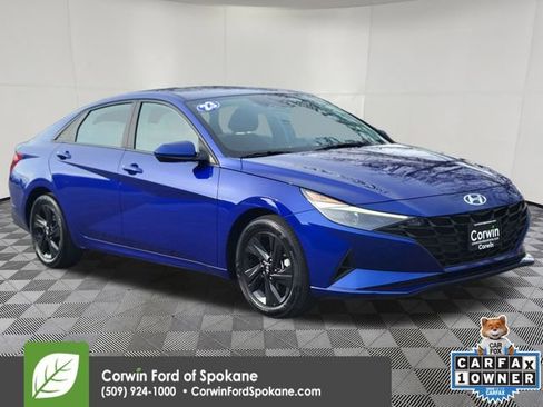 Used 2023 Hyundai Elantra SEL w/ Cargo Package image 1