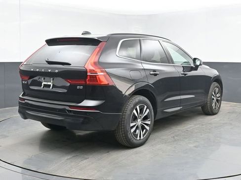 Used 2023 Volvo XC60 B5 Core FWD image 14