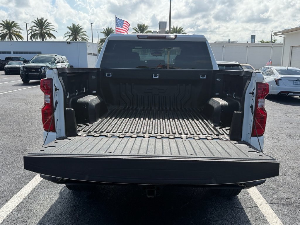 Certified 2024 Chevrolet Silverado 1500 Custom Trail Boss w/ Turbomax Blackout Package AWD/4WD image 15