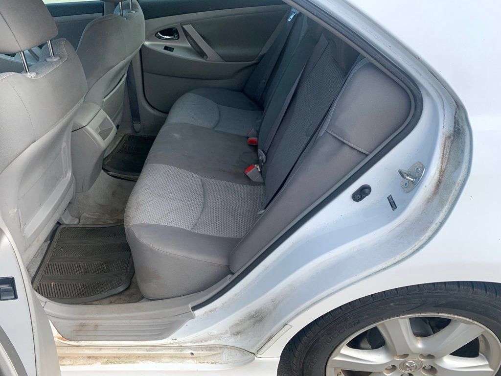 Used 2007 Toyota Camry LE FWD image 18