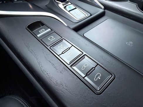 Used 2025 Lexus LX 700h Overtrail image 21