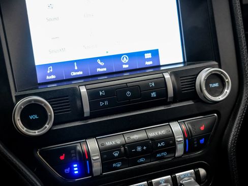 Used 2020 Ford Mustang GT Premium image 31