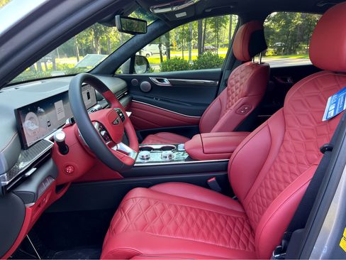 New 2025 Genesis GV80 3.5T e-SC image 24