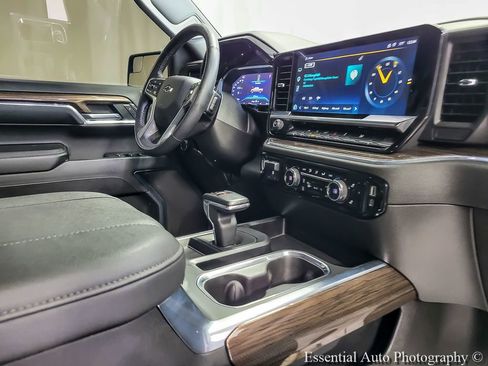 Used 2024 Chevrolet Silverado 1500 RST AWD/4WD image 26
