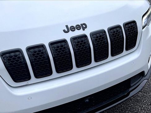 Used 2023 Jeep Cherokee Altitude Lux image 26