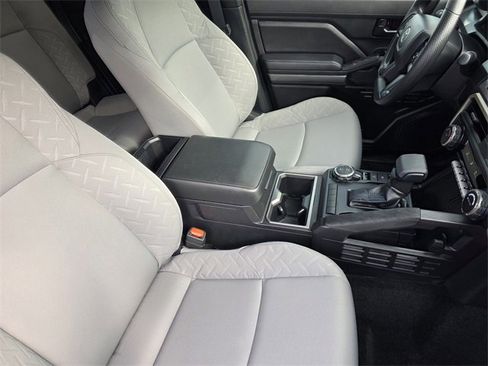 Used 2025 Toyota Tacoma SR5 image 12