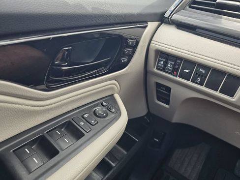 Used 2025 Honda Odyssey Elite image 22