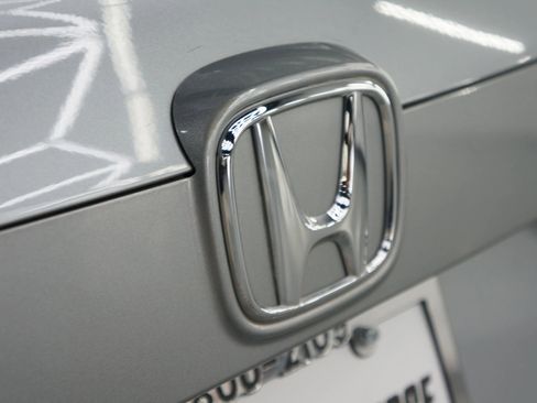 Used 2018 Honda Accord EX image 10