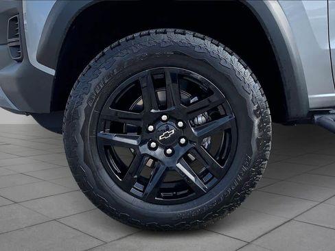 Used 2024 Chevrolet Colorado Trail Boss w/ Advanced Trailering Package image 9