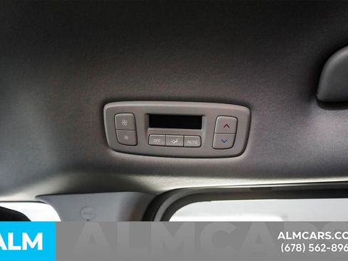 Used 2025 Kia Carnival FWD image 55