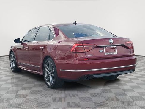 Used 2017 Volkswagen Passat 1.8T R-Line image 3
