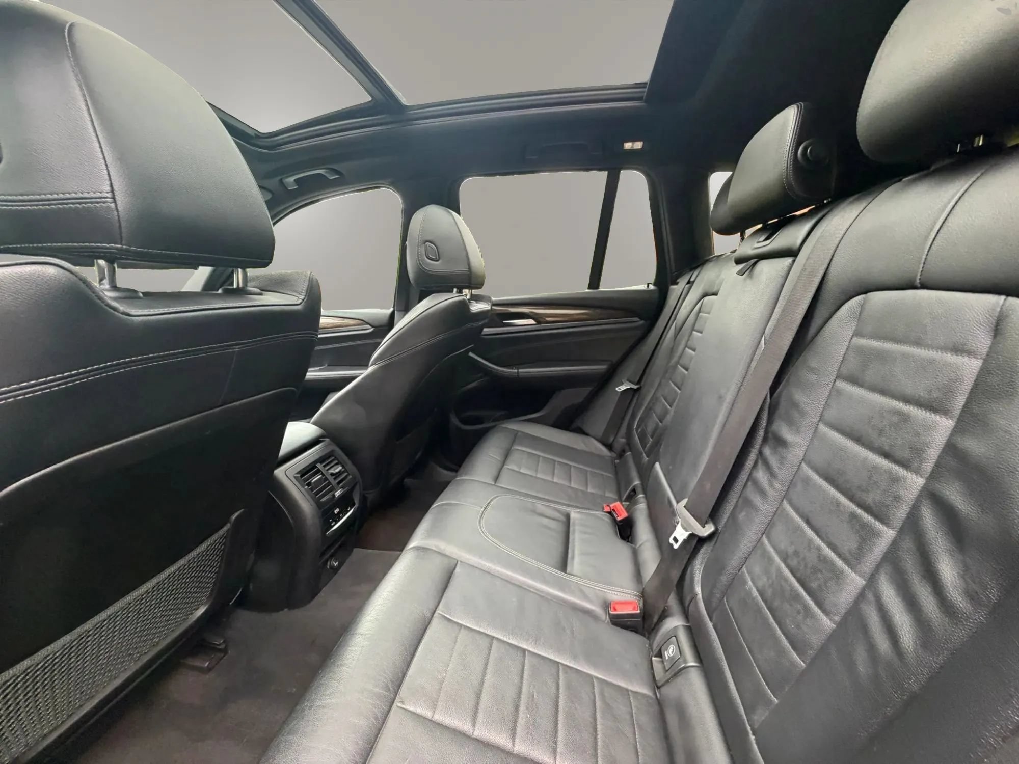 Used 2018 BMW X3 xDrive30i AWD/4WD image 13