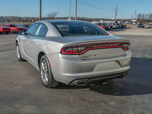 Used 2022 Dodge Charger SXT w/ Navigation & Travel Group image 3