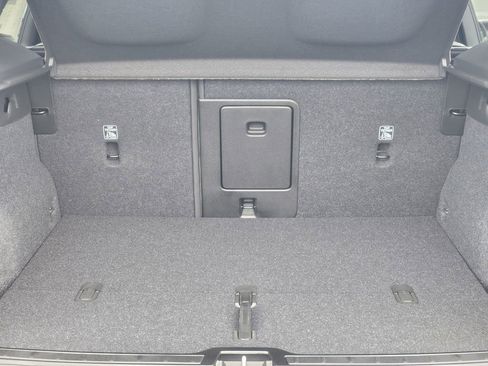 New 2026 Volvo XC40 B5 Plus w/ Protection Package Premier image 21