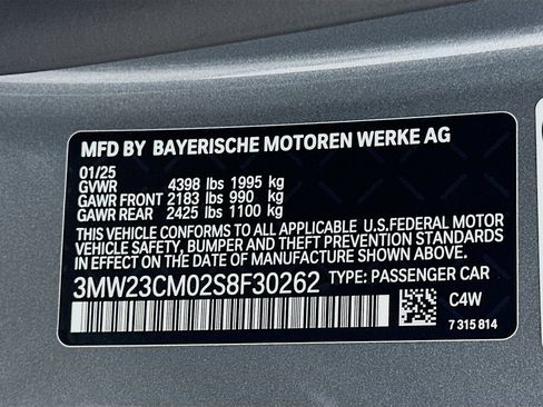 Used 2025 BMW 230i Coupe w/ Convenience Package image 32