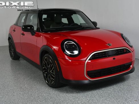 Used 2025 MINI Cooper S FWD image 1