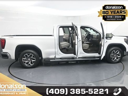 Used 2022 GMC Sierra 1500 SLT w/ SLT Premium Plus Package AWD/4WD image 21