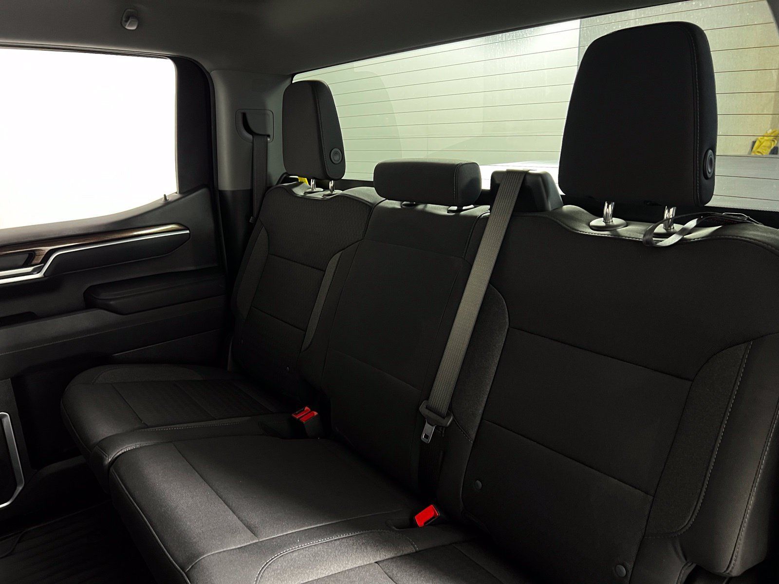 Used 2025 Chevrolet Silverado 1500 LT AWD/4WD image 25