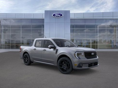 New 2025 Ford Maverick Lobo image 7