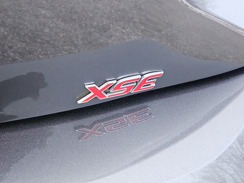 Used 2023 Toyota Corolla XSE image 5