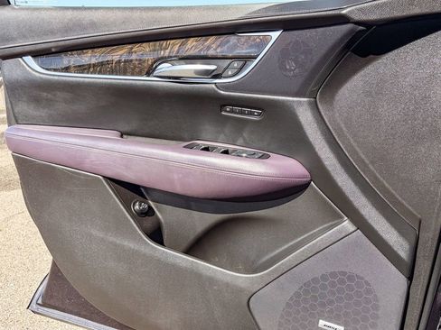 Used 2017 Cadillac XT5 Luxury w/ Driver Awareness Package image 40