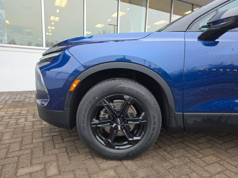 Used 2023 Chevrolet Blazer LT w/ Midnight/Sport Edition image 10