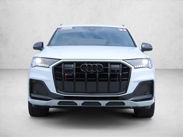 Used 2023 Audi SQ7 Prestige w/ Prestige Package AWD/4WD image 2