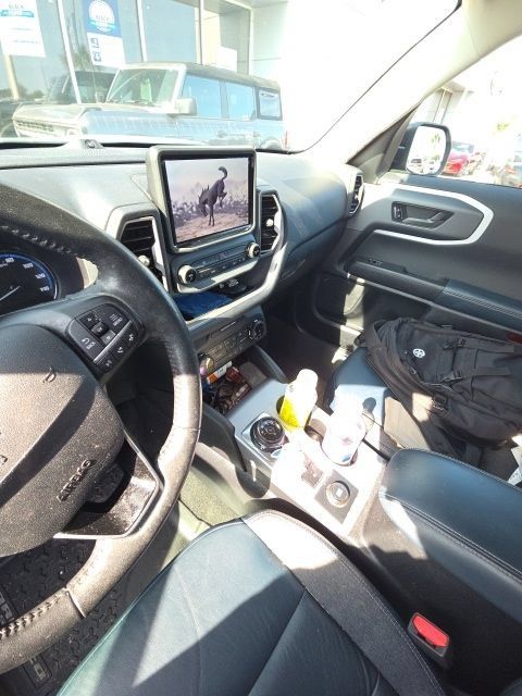 Certified 2022 Ford Bronco Sport Outer Banks w/ Tech Package AWD/4WD image 11
