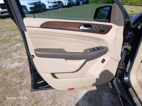 Used 2014 Mercedes-Benz ML 350 4MATIC w/ Premium 1 Package image 11