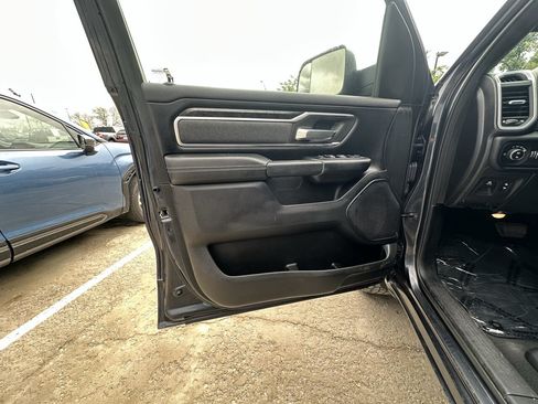 Used 2019 RAM 1500 Big Horn AWD/4WD image 18