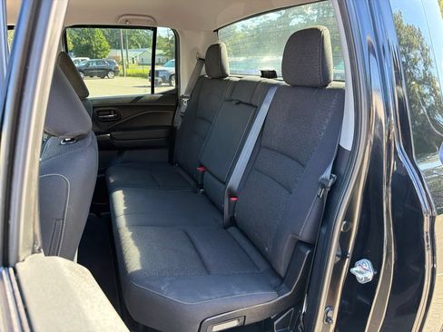 Used 2023 Honda Ridgeline Sport image 19