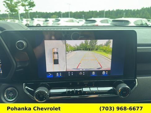 Used 2023 Chevrolet Colorado Trail Boss w/ Technology Package AWD/4WD image 17