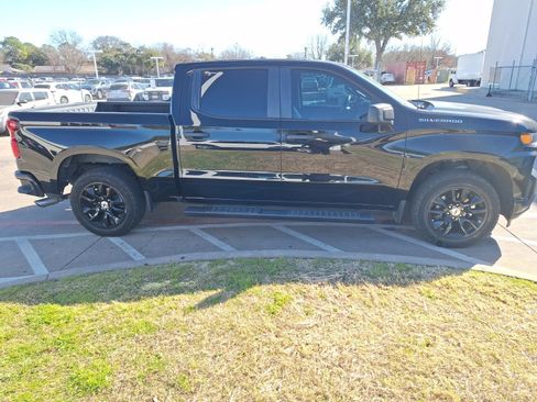 Used 2020 Chevrolet Silverado 1500 Custom w/ Custom Value Package image 7