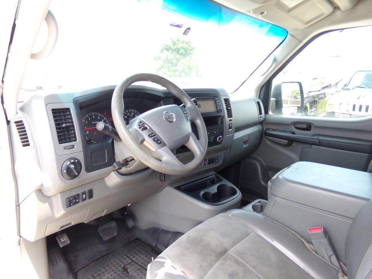 Used 2016 Nissan NV 2500 SL w/ Technology Package RWD image 7