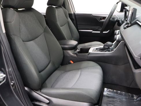 Used 2022 Toyota RAV4 XLE image 14