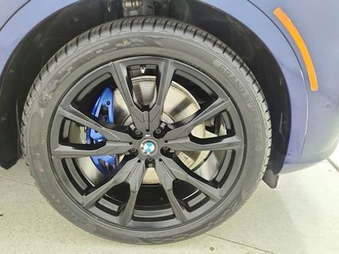 Used 2024 BMW X7 xDrive40i w/ Executive Package image 60