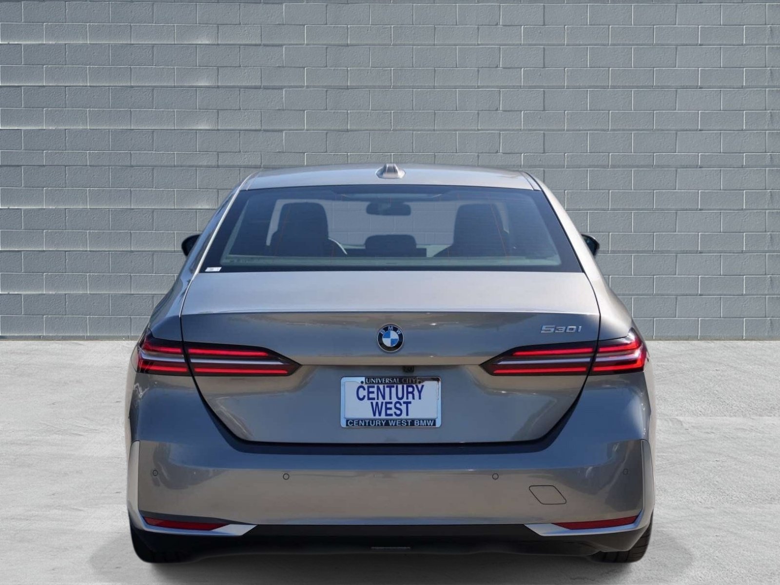 Used 2026 BMW 530i RWD image 5