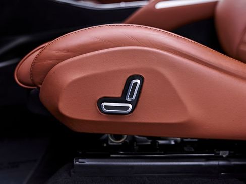 Used 2024 Ferrari Purosangue AWD/4WD image 53