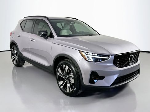 New 2026 Volvo XC40 B4 Plus w/ Protection Package Premier FWD image 3