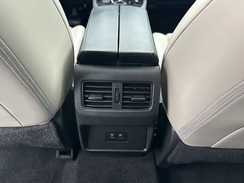 Certified 2023 Nissan Rogue SV w/ SV Premium Package image 31