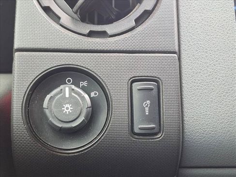 Used 2015 Ford F250 XL w/ Power Equipment Group AWD/4WD image 9