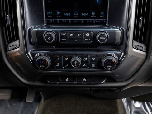 Used 2018 Chevrolet Silverado 1500 LT w/ All Star Edition AWD/4WD image 21