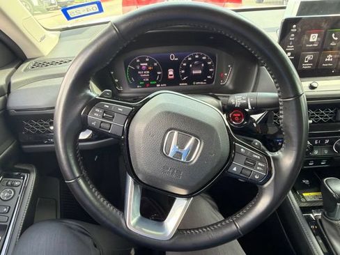 Used 2023 Honda Accord Touring image 15