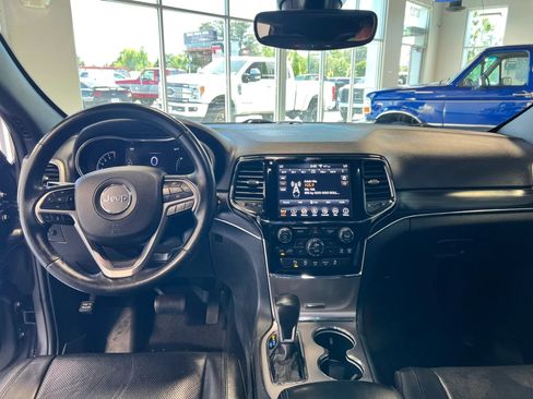 Used 2019 Jeep Grand Cherokee Limited w/ Luxury Group II AWD/4WD image 14