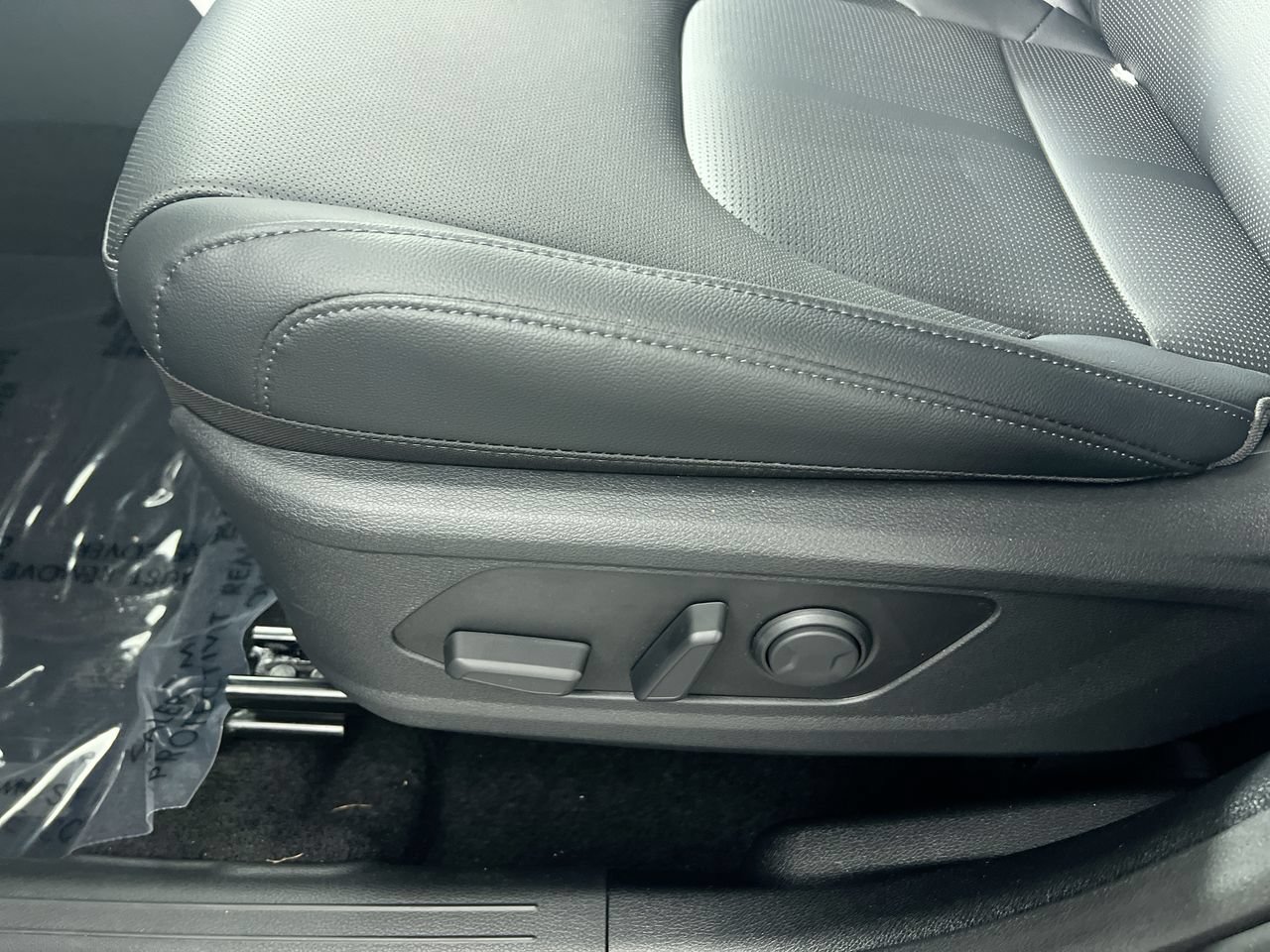 New 2026 Kia Sportage SX FWD image 15