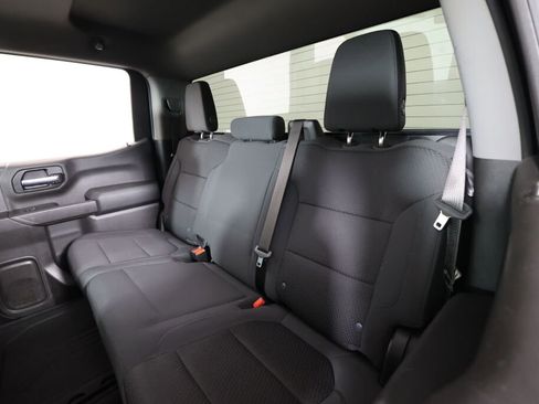 Used 2020 Chevrolet Silverado 1500 Custom w/ Custom Value Package image 15