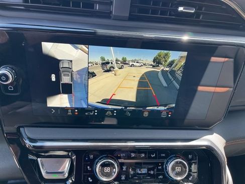 Used 2025 GMC Sierra 1500 AT4 w/ AT4 Premium Package AWD/4WD image 10