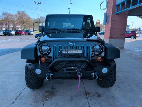 Used 2013 Jeep Wrangler Unlimited Rubicon w/ Connectivity Group image 11