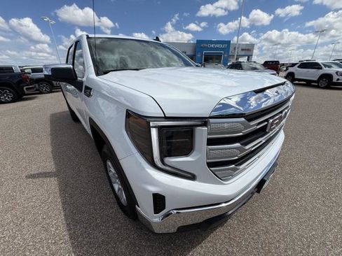 New 2026 GMC Sierra 1500 SLE image 16